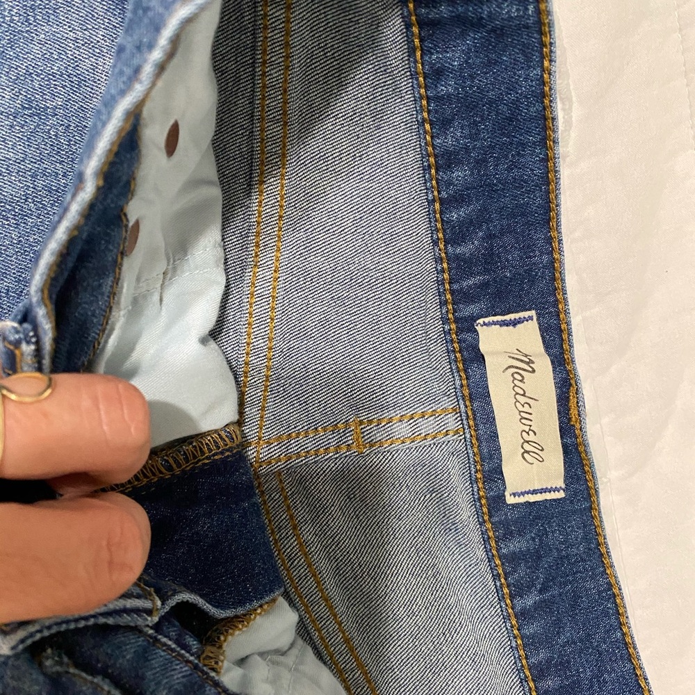 Madewell size 27 Jean shorts.